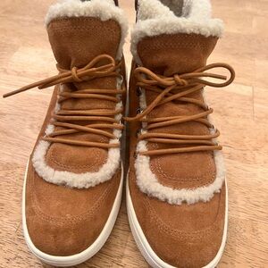 Steve Madden winter Suede Lace-Up Boots Deborah style sherpa linning size 8